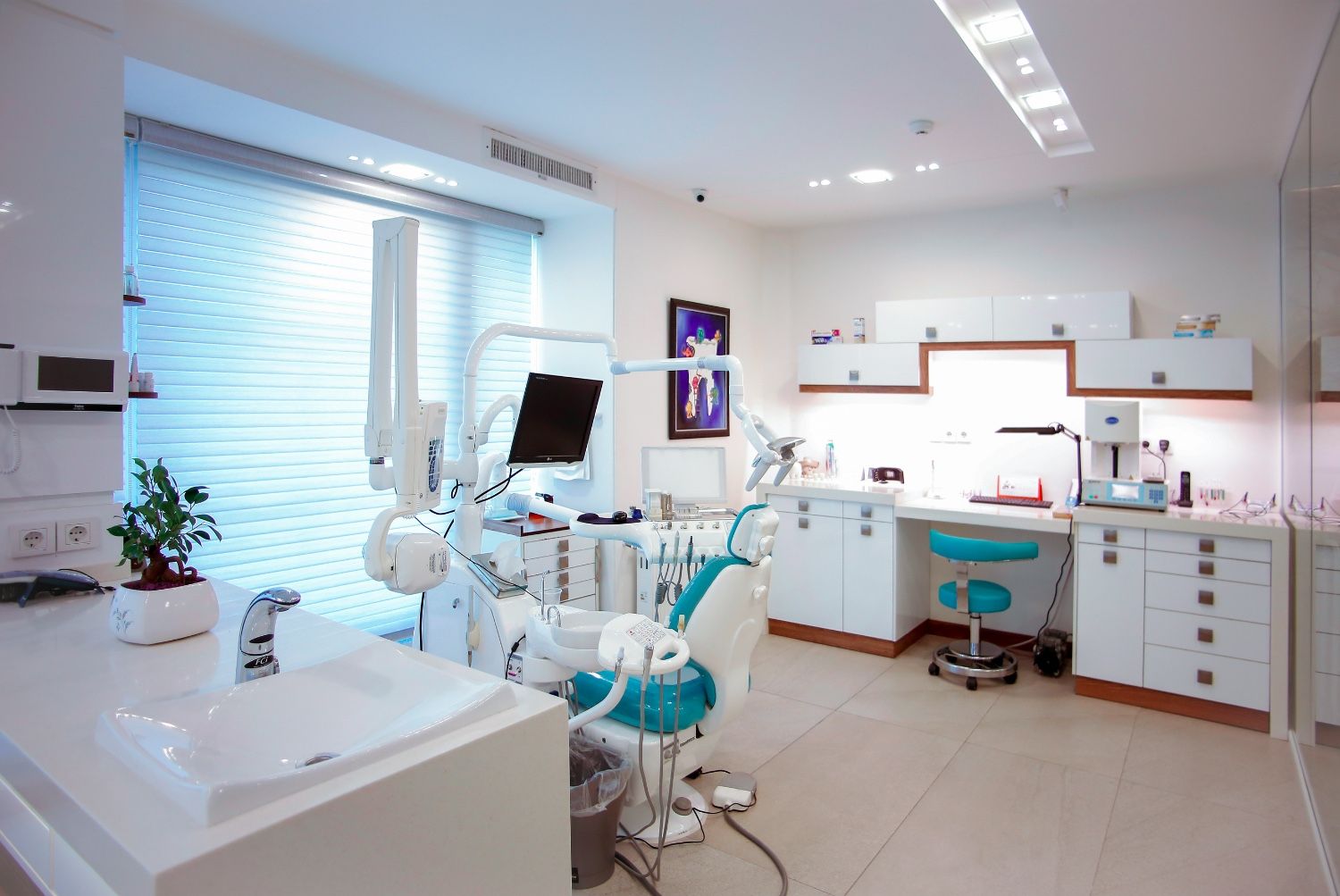 Clinic & Consulting room